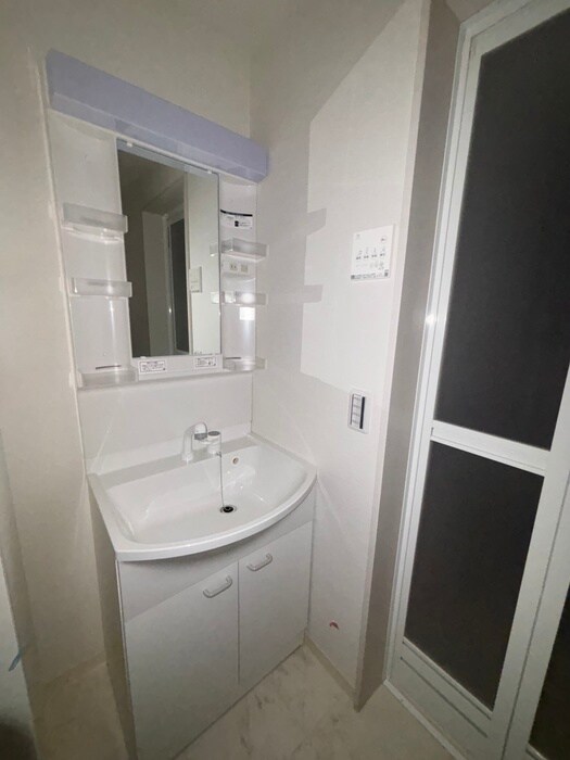 物件内観写真12　(洗面)