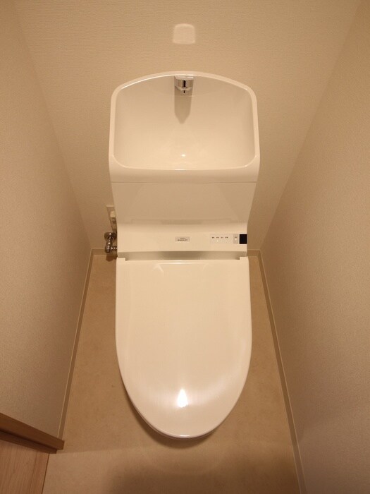 物件内観写真14　(トイレ)