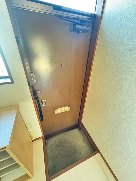 物件内観写真19　(玄関)
