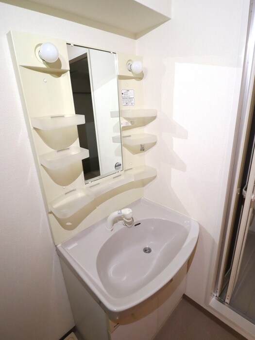 物件内観写真12　(洗面)