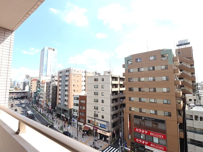 物件内観写真16　(室内からの展望)