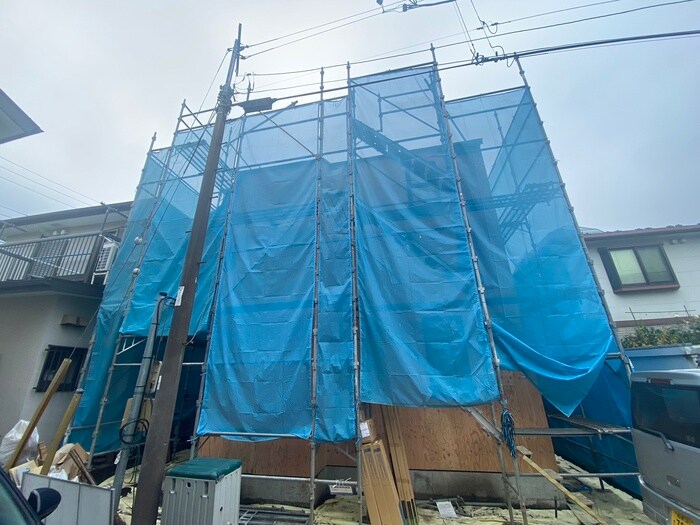 物件外観写真2　(建築中)