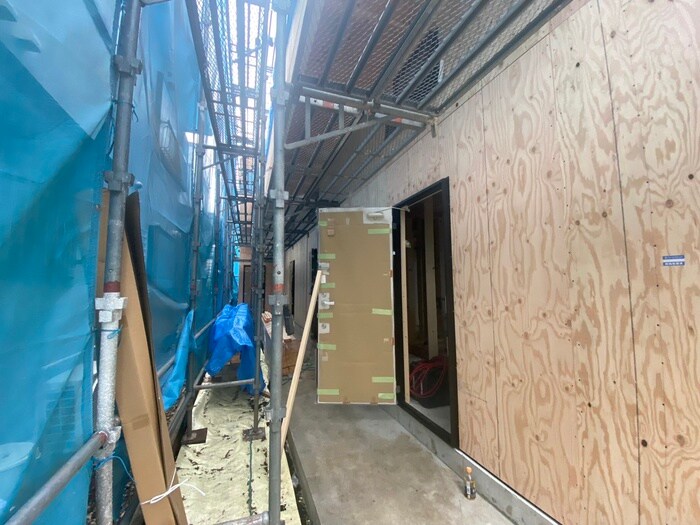 物件外観写真4　(建築中)