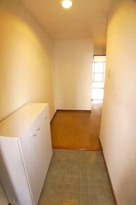 物件内観写真11　(廊下)