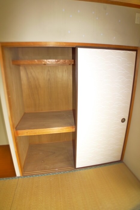 物件内観写真18　(収納)