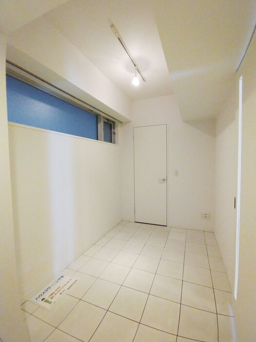 物件内観写真18　(廊下)