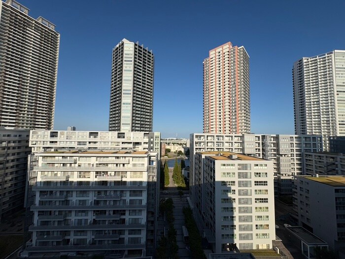 物件内観写真22　(室内からの展望)