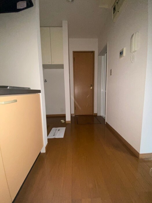 物件内観写真20　(廊下)