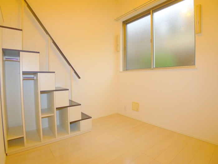 物件内観写真8　(居室)