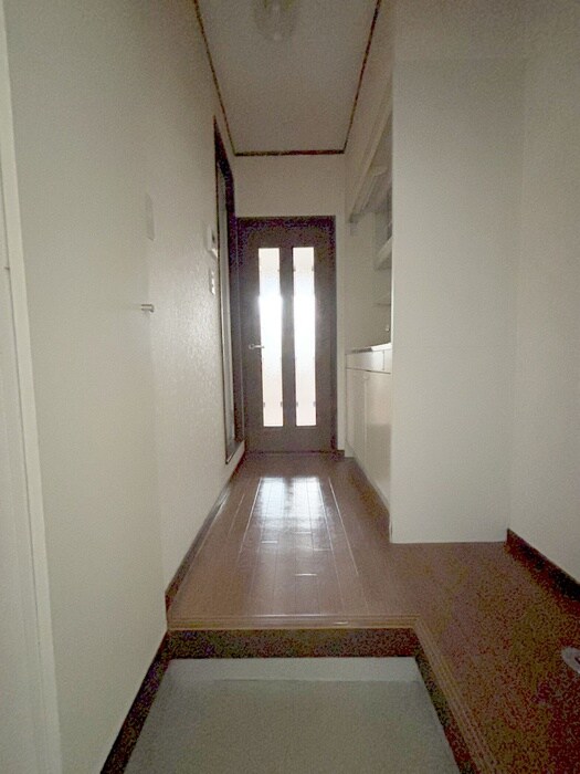 物件内観写真19　(玄関)