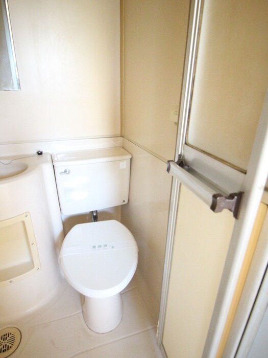 物件内観写真8　(トイレ)