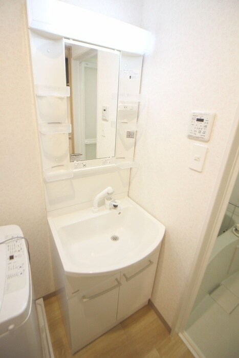 物件内観写真15　(洗面)