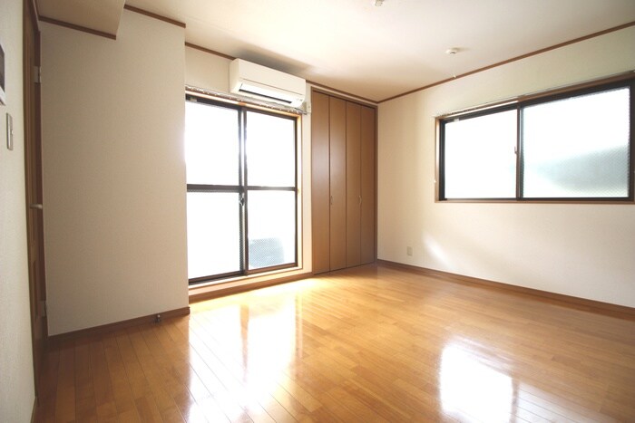 物件内観写真9　(居室)