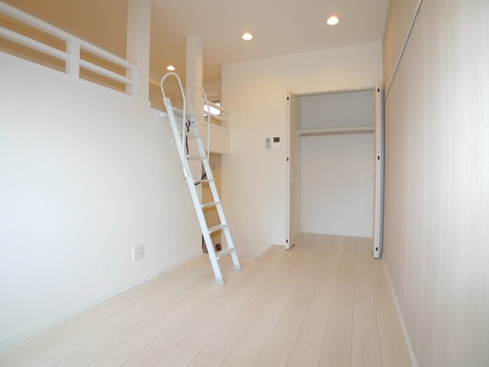 物件内観写真12　(収納)