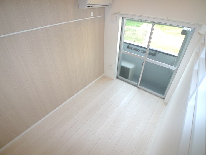 物件内観写真15　(居室)