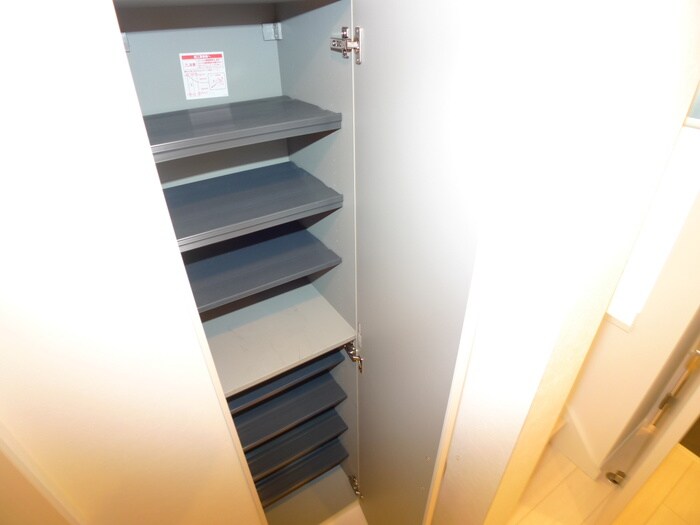 物件内観写真17　(靴箱)