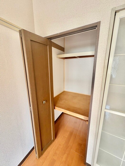 物件内観写真11　(収納)