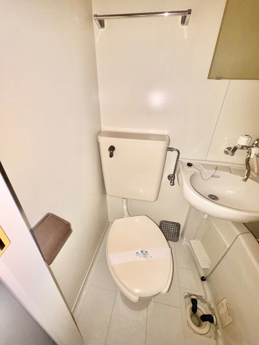 物件内観写真16　(トイレ)