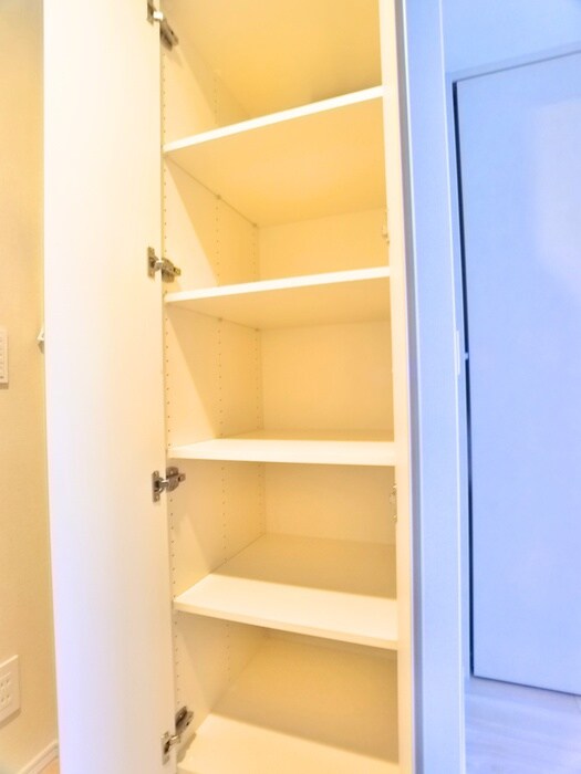 物件内観写真18　(廊下)