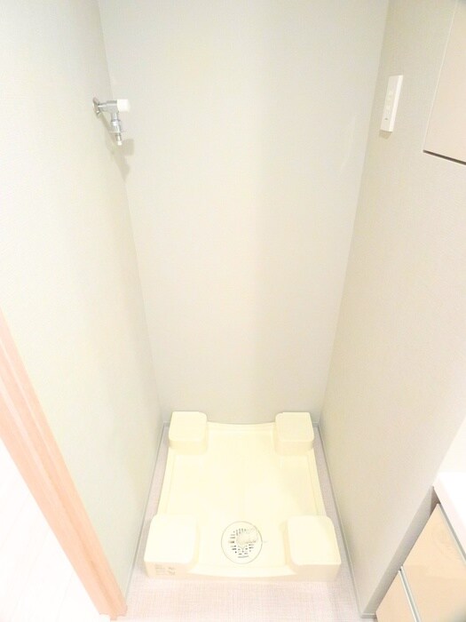 物件内観写真21　(洗濯機置場)