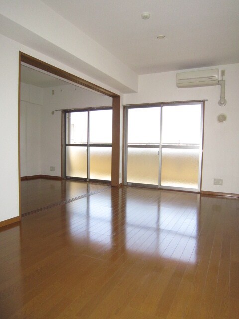 物件内観写真5　(居室)