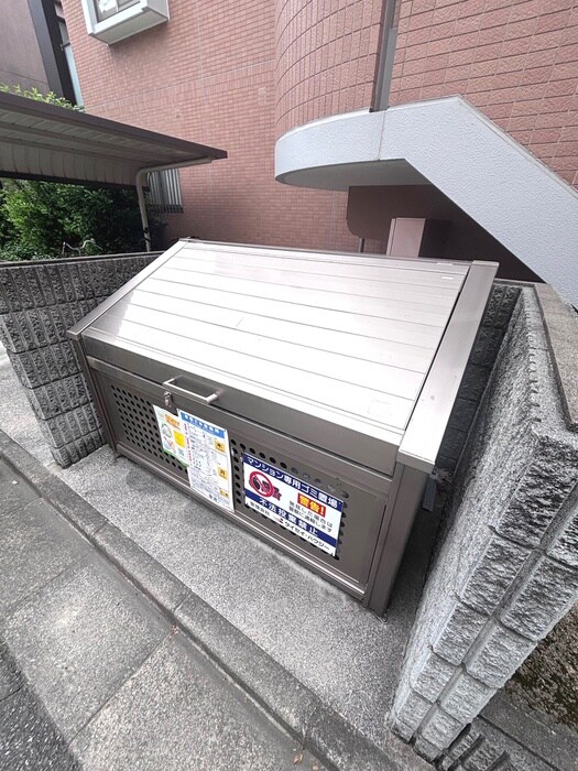 物件外観写真4　(建物設備)