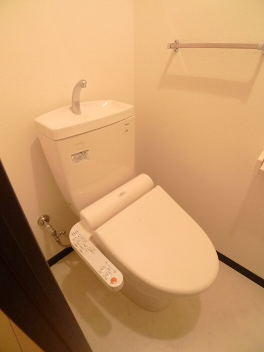 物件内観写真14　(トイレ)