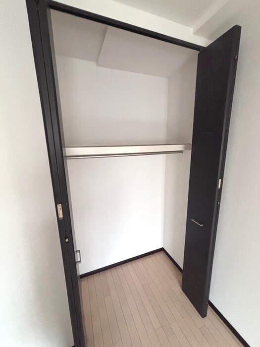 物件内観写真21　(収納)