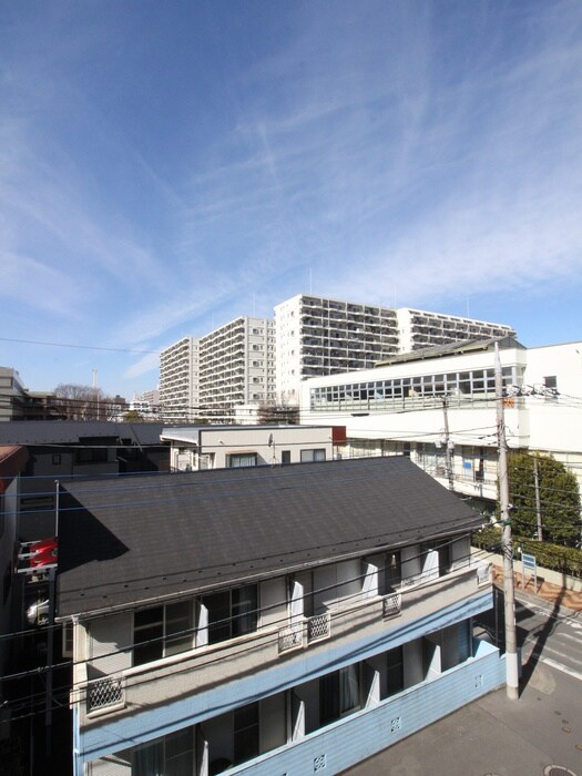 物件内観写真16　(室内からの展望)