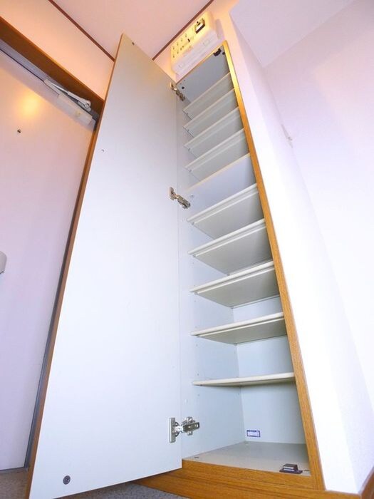 物件内観写真18　(靴箱)