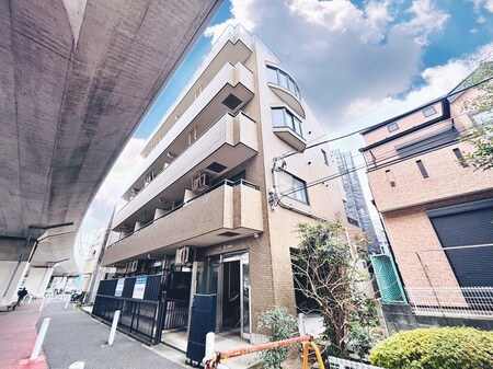 ｿﾚｲﾕ品濃外観写真
