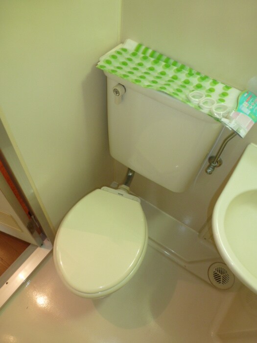 物件内観写真11　(トイレ)