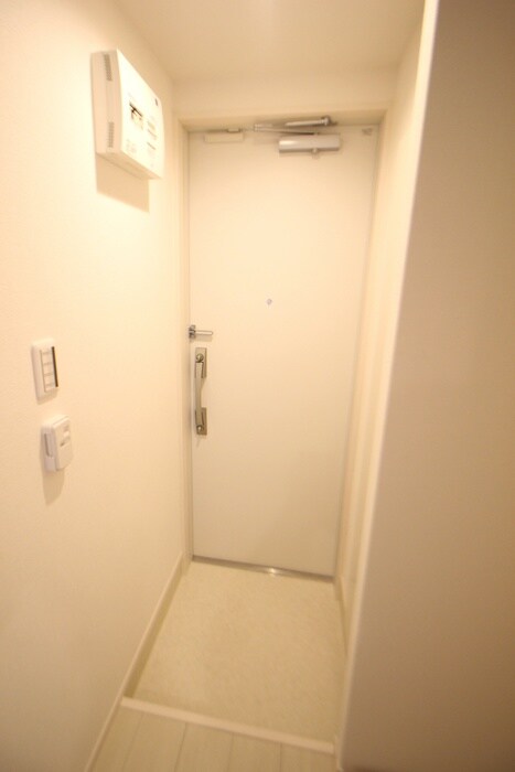 物件内観写真7　(玄関)