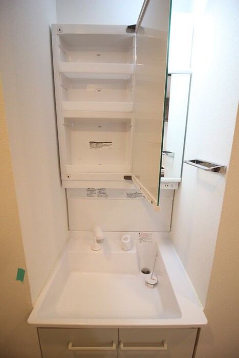 物件内観写真11　(洗面)