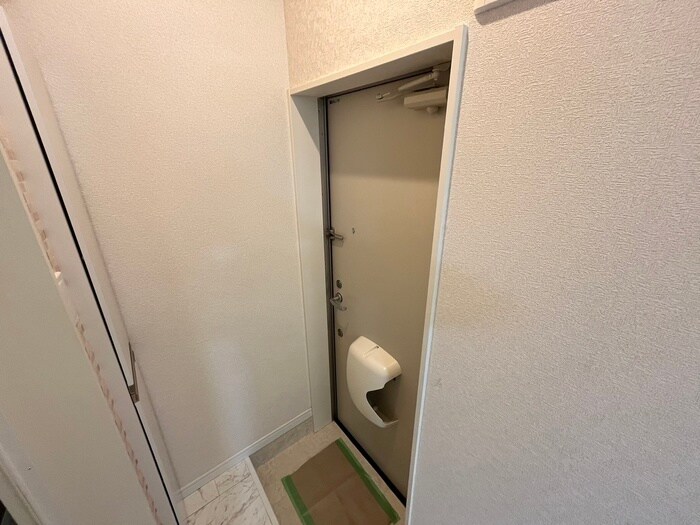 物件内観写真21　(玄関)
