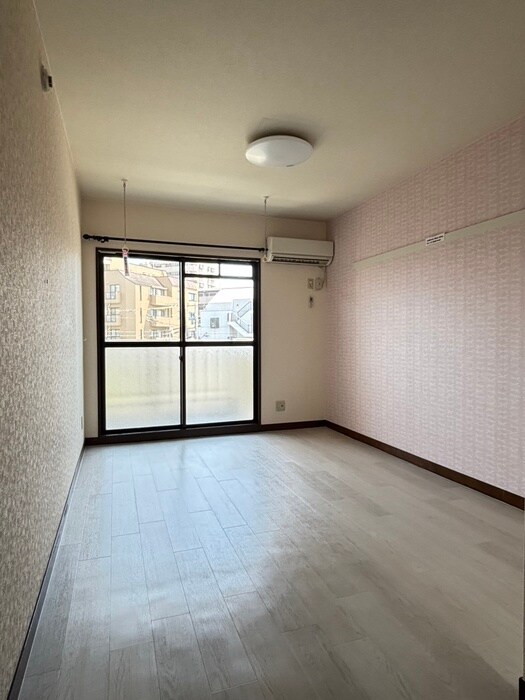 物件内観写真9　(居室)