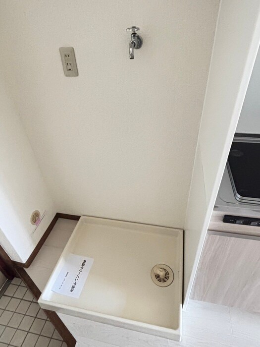 物件内観写真15　(洗濯機置場)