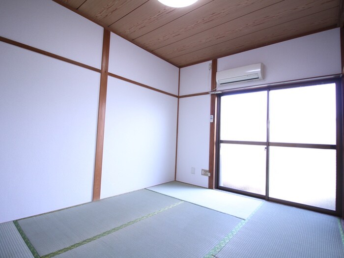 物件内観写真10　(居室)