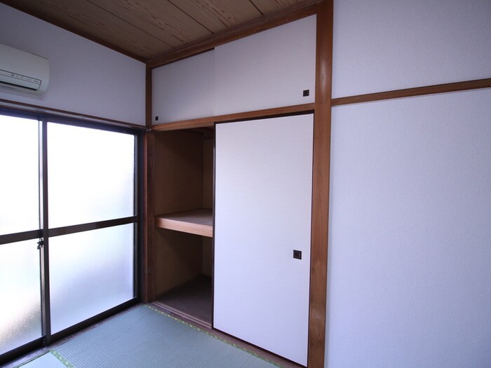 物件内観写真12　(収納)