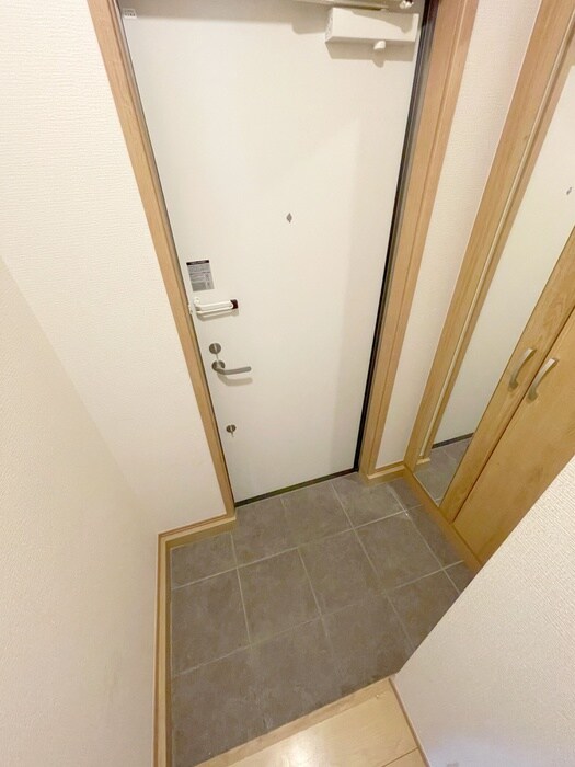 物件内観写真17　(玄関)