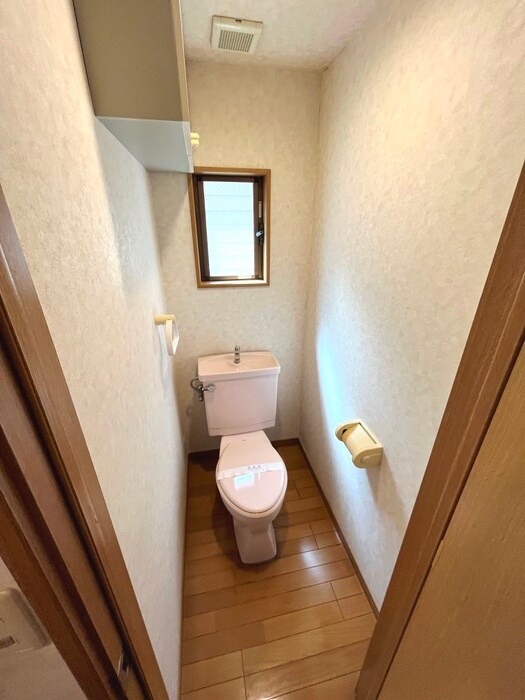 物件内観写真13　(トイレ)