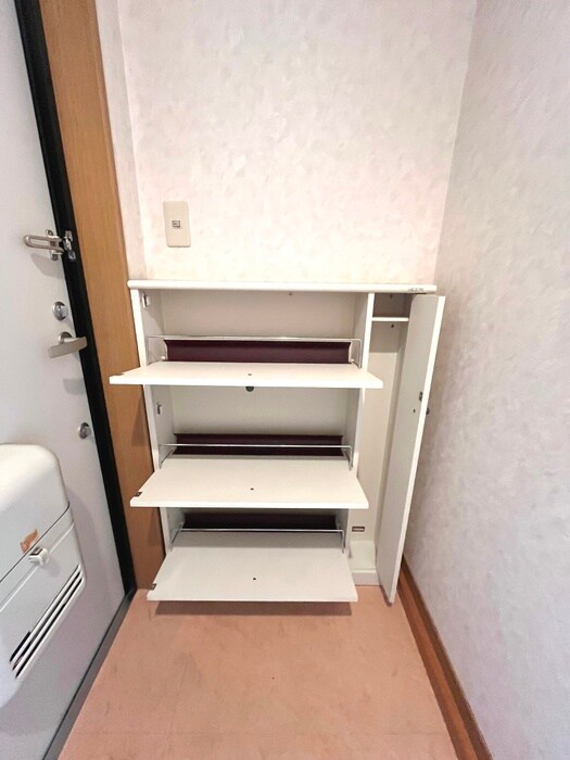 物件内観写真16　(靴箱)