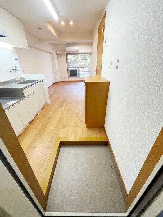 物件内観写真22　(玄関)