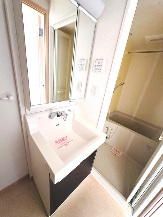 物件内観写真10　(洗面)