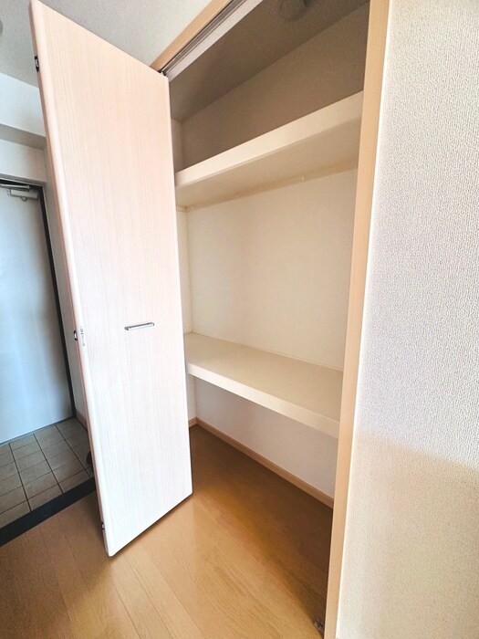 物件内観写真13　(収納)