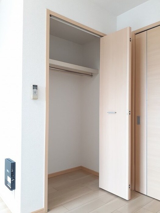 物件内観写真15　(収納)