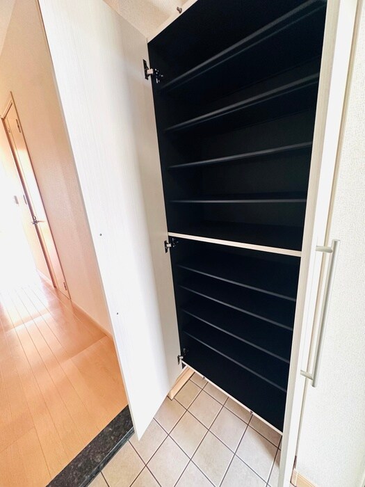 物件内観写真16　(靴箱)