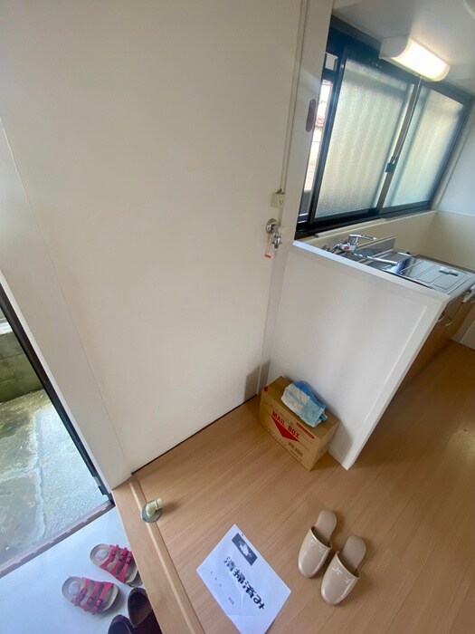 物件内観写真9　(洗濯機置場)