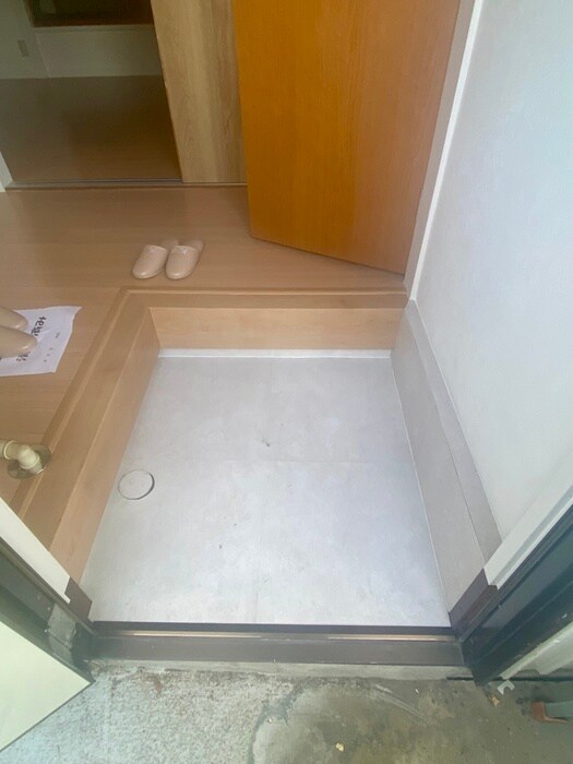 物件内観写真14　(玄関)