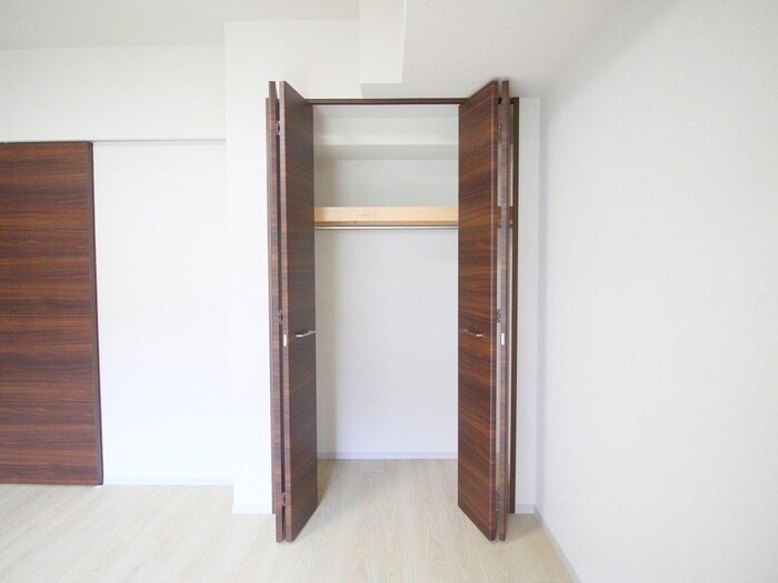 物件内観写真10　(収納)